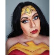 Niki Etheridge used her makeup and face painting skills to raise awareness of endometriosis on social media platforms like Instagram and TikTok.